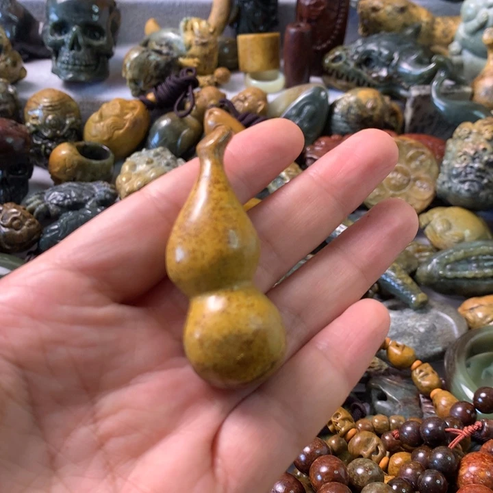 未镶嵌岫岩河磨玉（透闪石质玉）笔搁