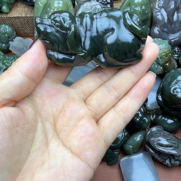 和田玉未镶嵌挂件