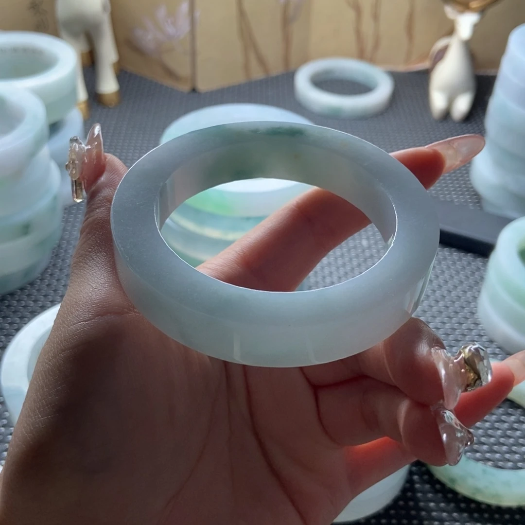 紫***花定制翡翠未镶嵌AA