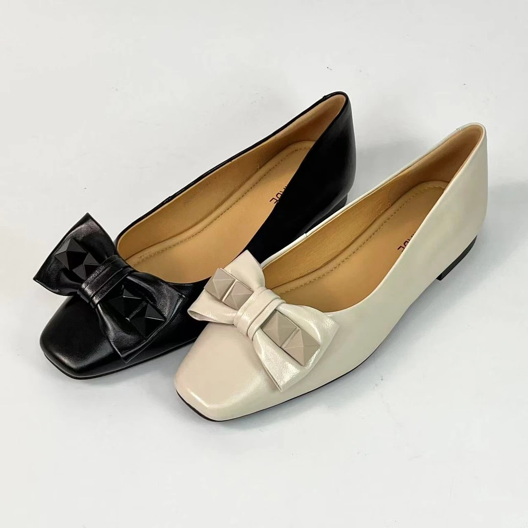 G CK 方头平底浅口单鞋平底妈妈鞋乐福鞋尖头高跟气质舒适 6240