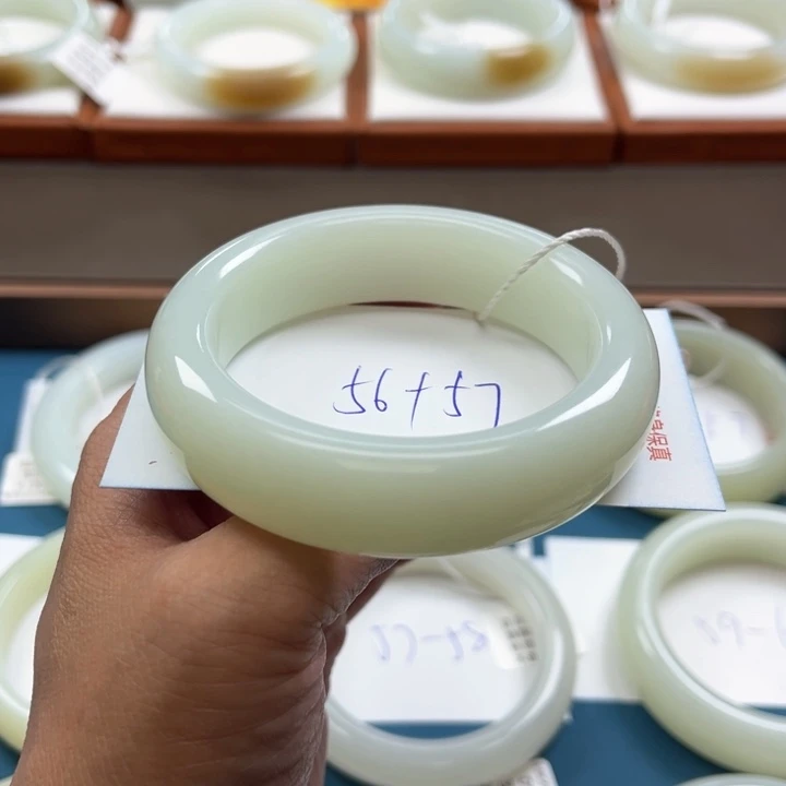 和田玉手镯未镶嵌「***~