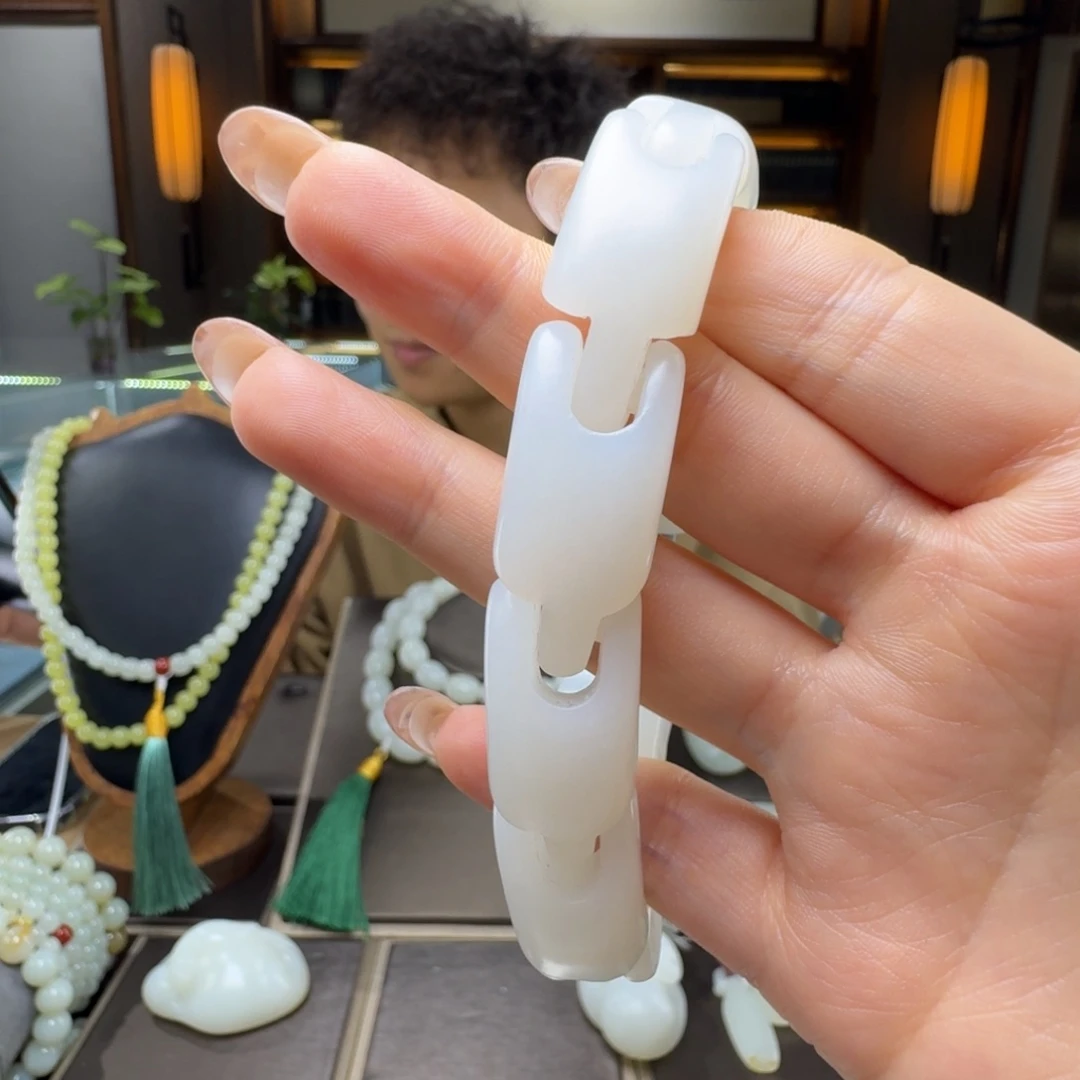 天***飞和田玉未镶嵌手链
