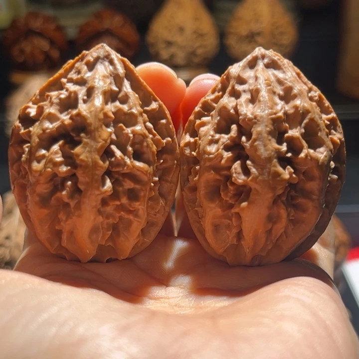 文玩核桃吊坠九式焱龙33