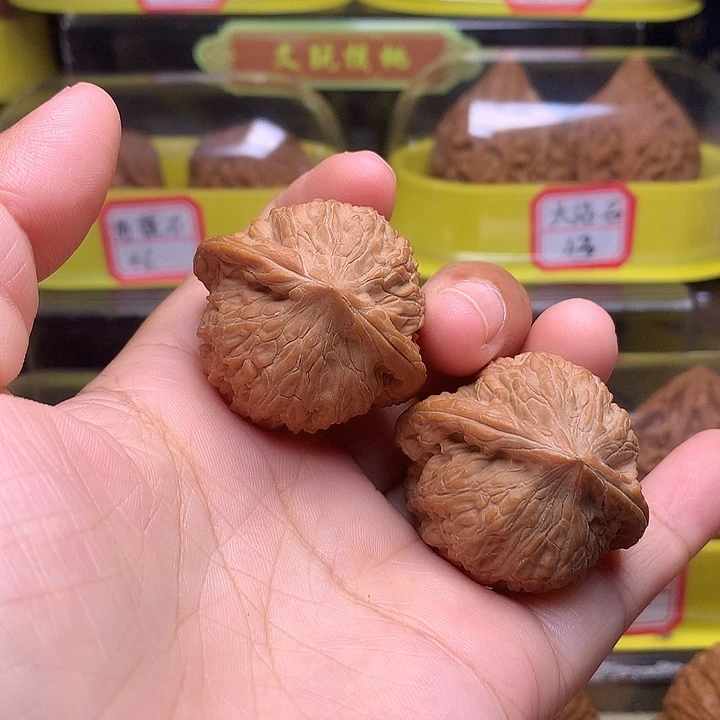 吊坠文玩核桃绣球