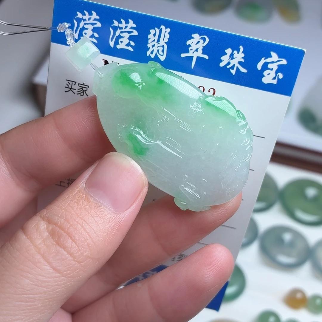 翡翠未镶嵌颈饰缅甸天然A货翡翠