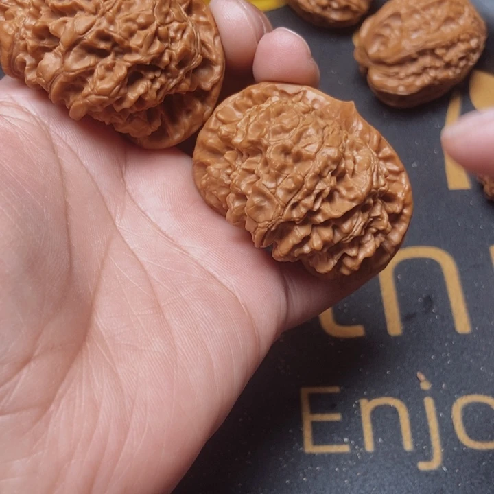 文玩核桃吊坠文玩79