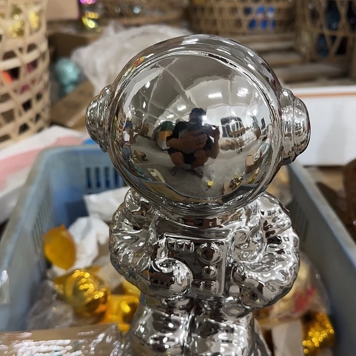 陶瓷摆件哈哈哈哈