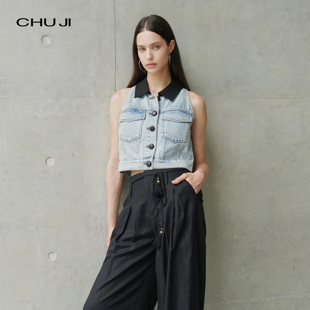 Chuji/出迹复古拼接黑领牛仔马甲背心上衣女2025夏削肩E1Z2250W