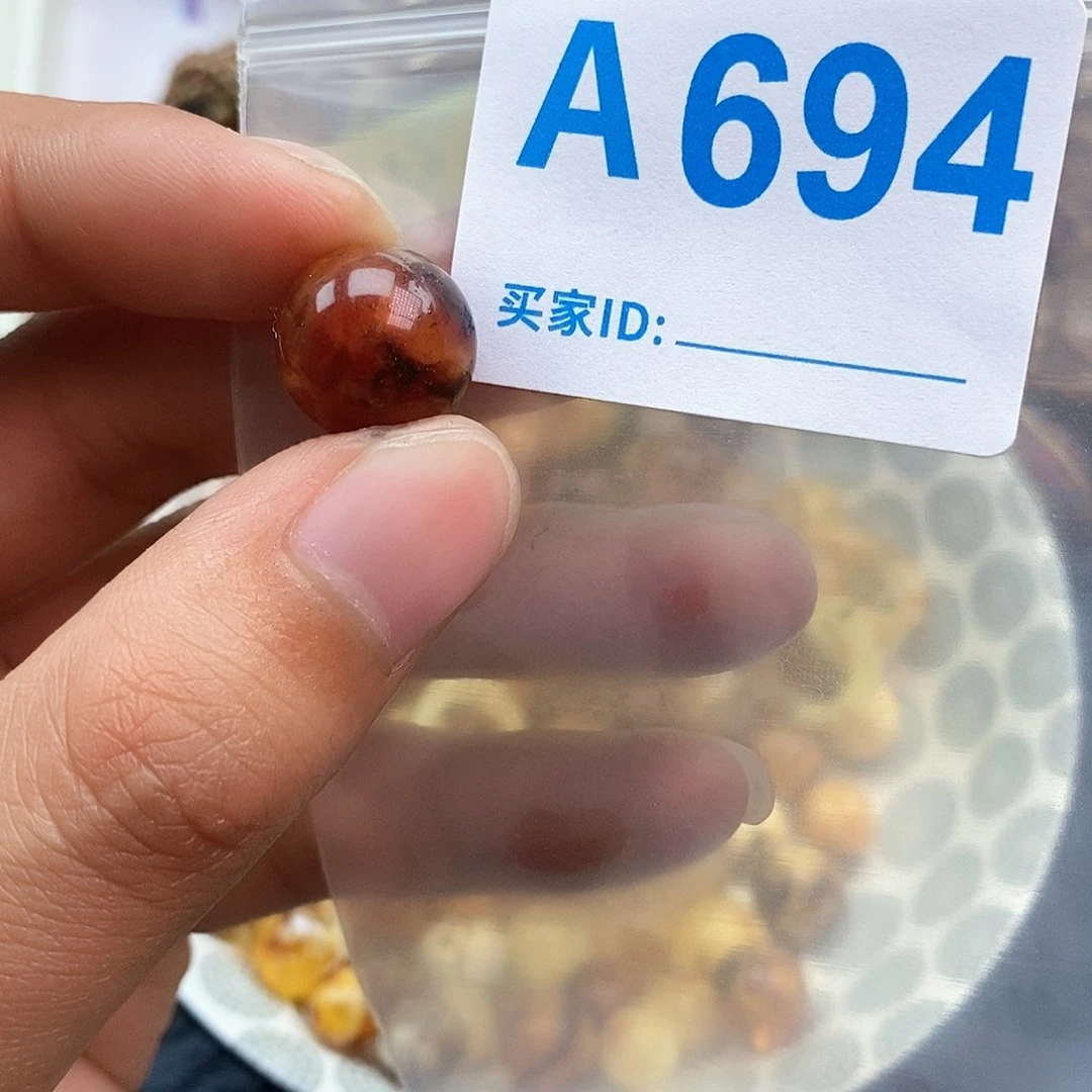 琥珀珠宝奇石未镶嵌A****?