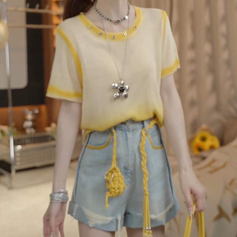 高级感套装2025夏季新款设计感显瘦针织上衣百搭显瘦牛仔裤两件套