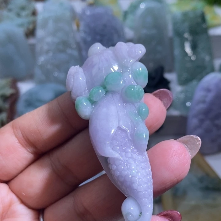 【闪购商品】翡翠未镶嵌颈饰玉米