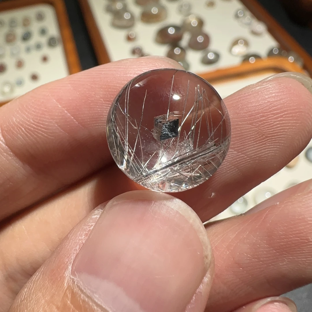 特殊矿水晶穿发幽灵共生全净体，尺寸15.8下单先咨询