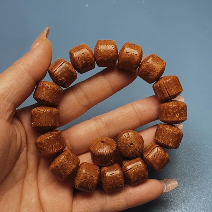 桃核手串五谷丰登16花皮色差15颗