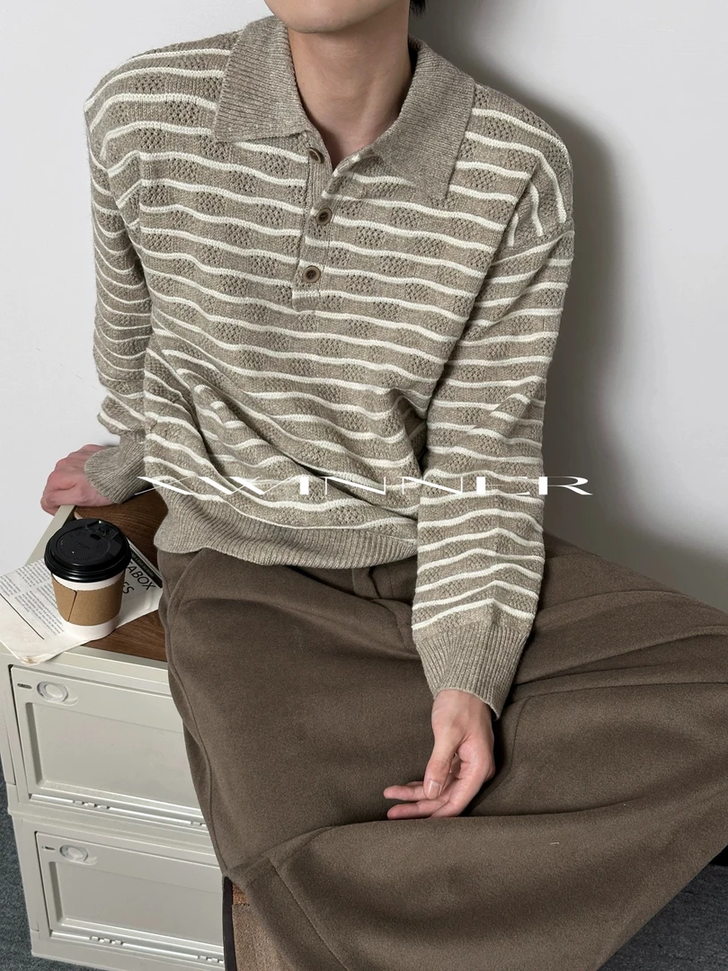 来自AN家的质感无需多说！老钱风翻领条纹毛衣男女