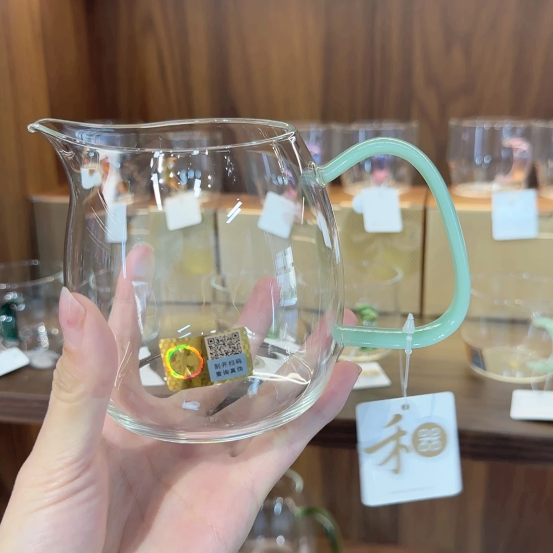 泰然浅玉色公道杯