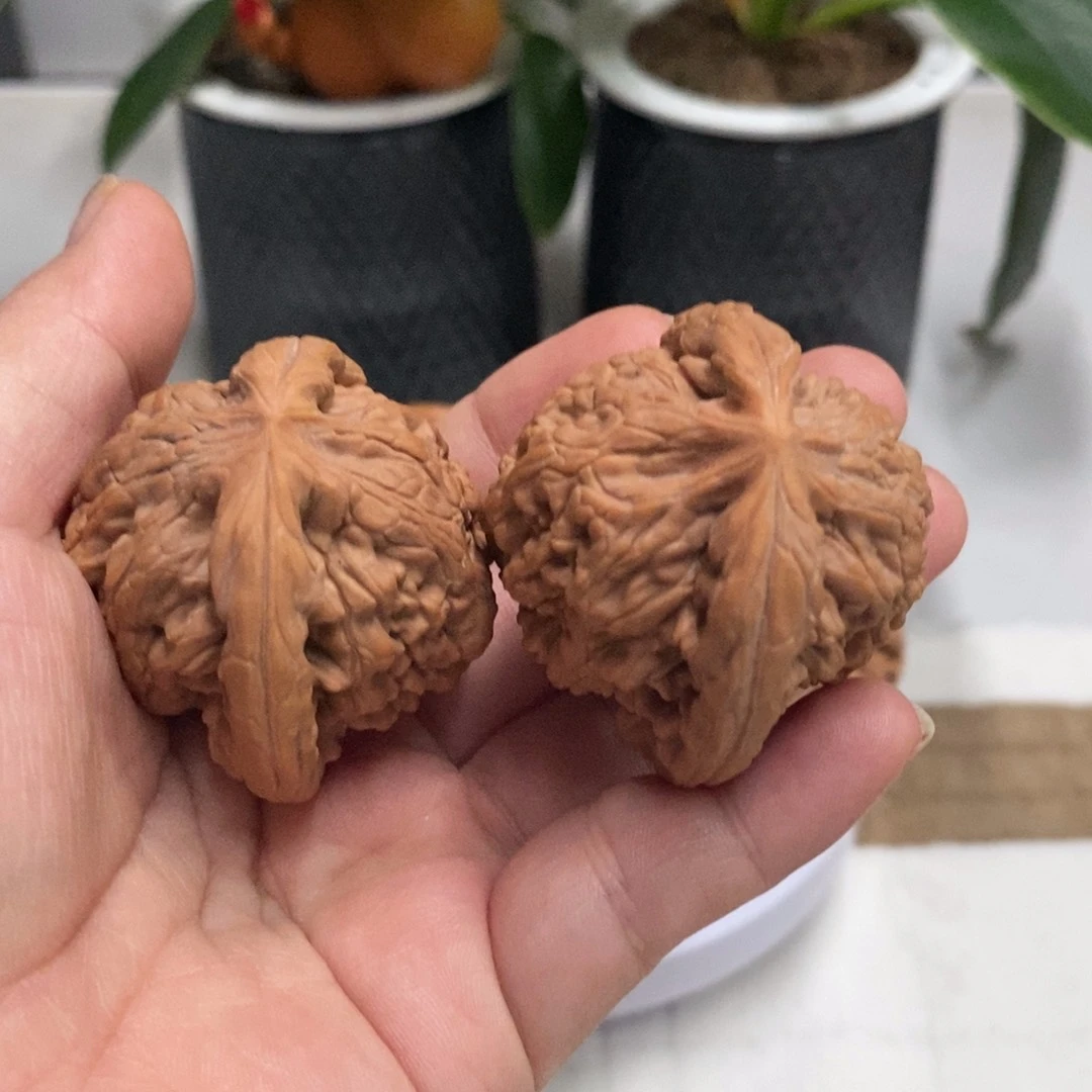 博***仔木质虎头王46.3—————