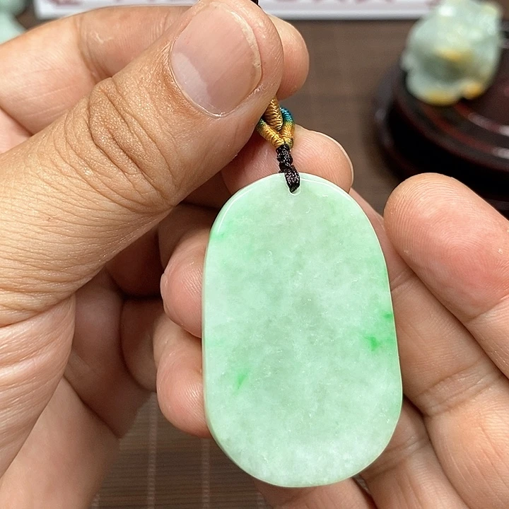 颈饰未镶嵌翡翠天然翡翠玉A货配证书