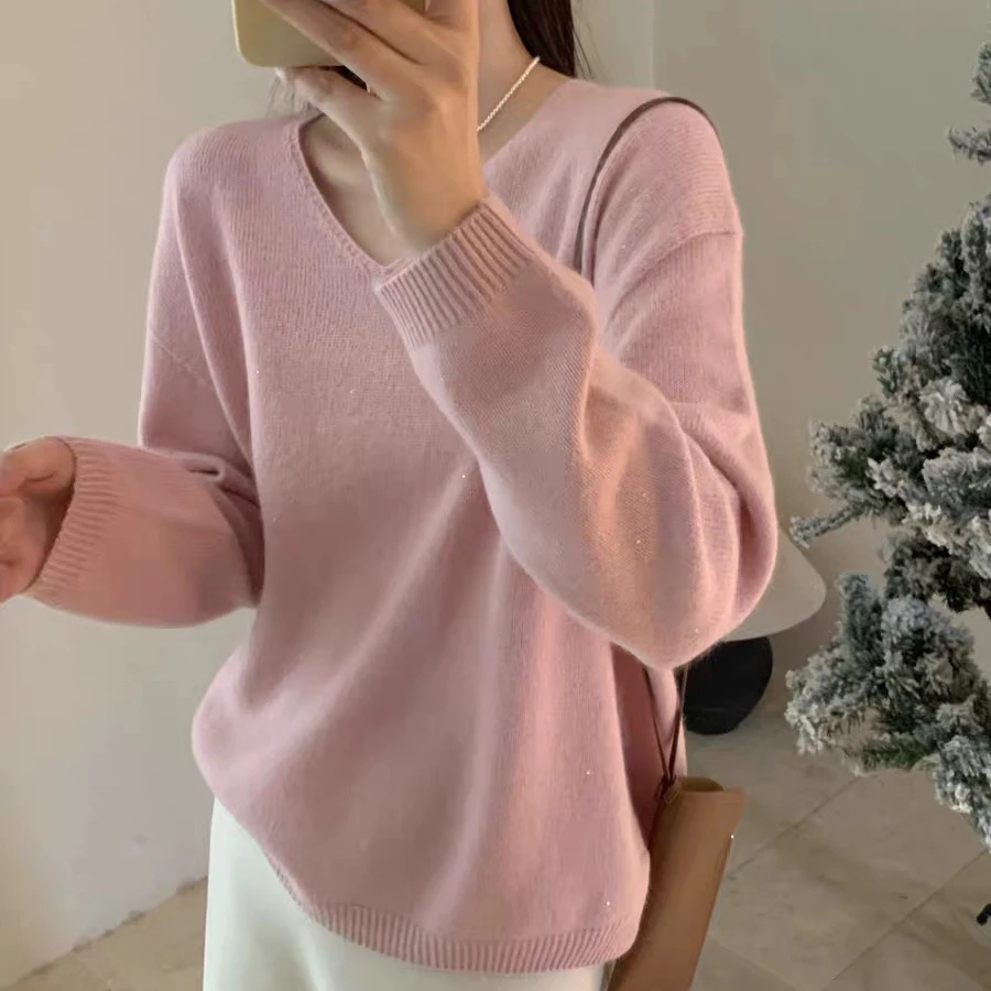 8817 女生V领细闪羊毛衫