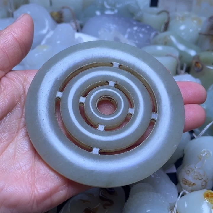 和田玉挂件未镶嵌