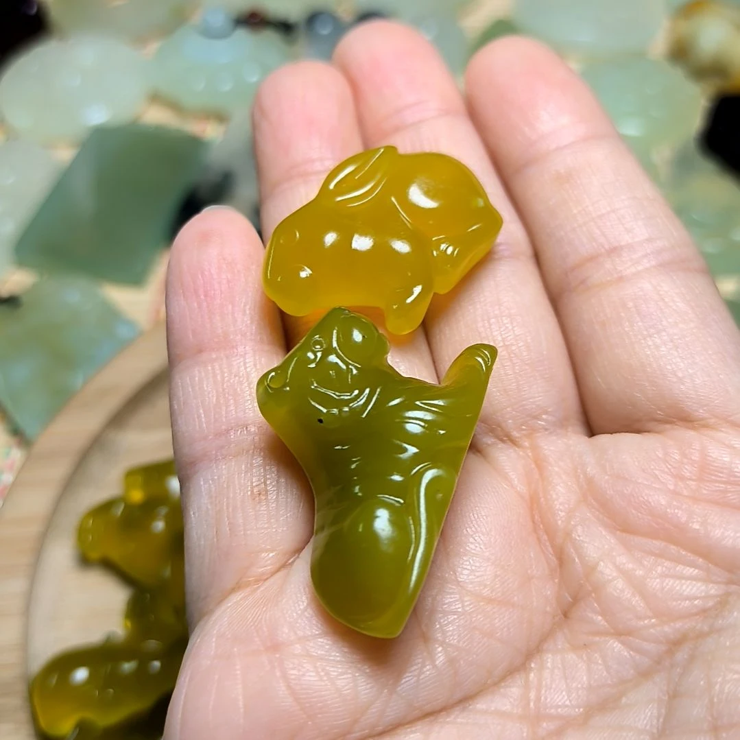 岫玉未镶嵌吊坠(不含链)c*f