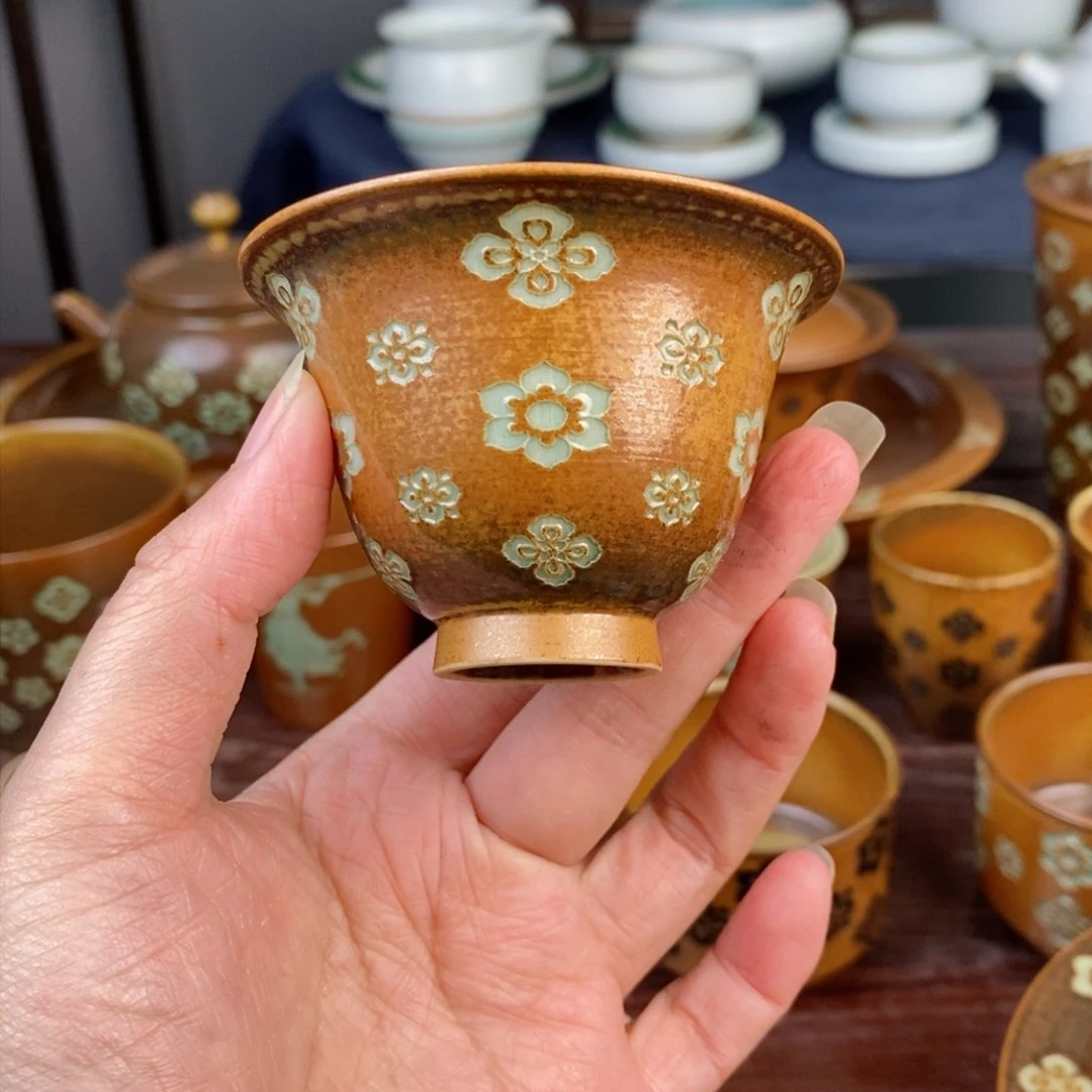 朱砂胎草木灰宝相花纹 铃铛杯 不开片