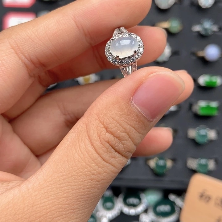 翡翠未镶嵌戒指戒指