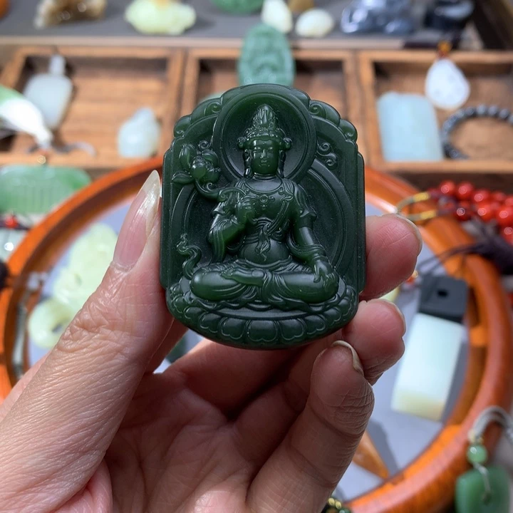 和田玉未镶嵌颈饰