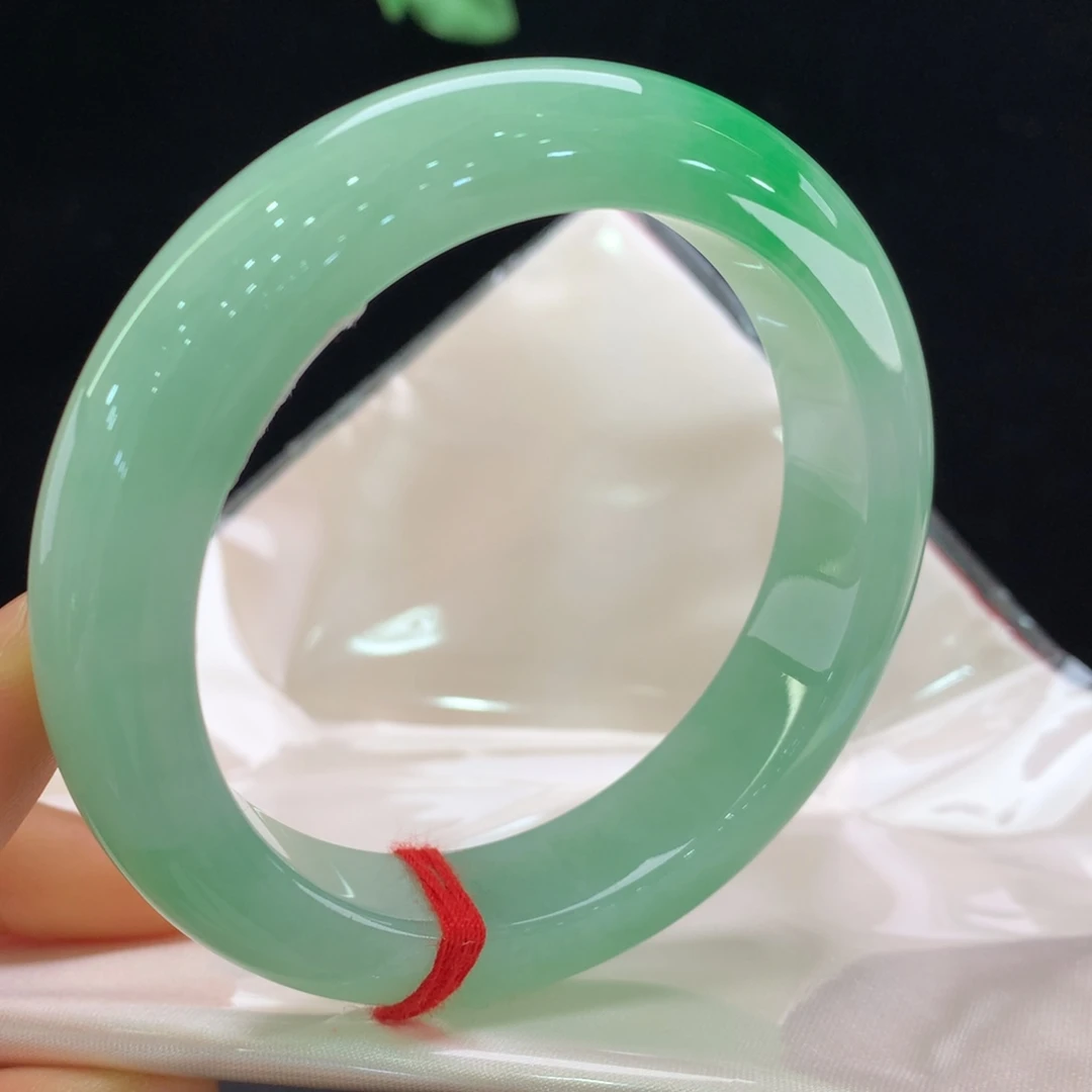 翡翠未镶嵌手镯1631