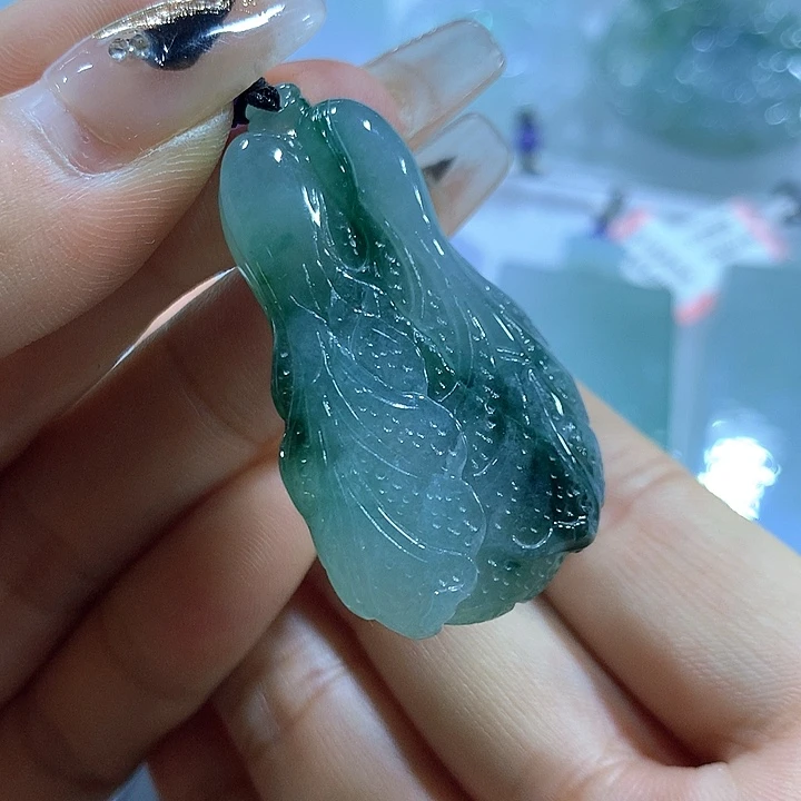 颈饰未镶嵌翡翠天然翡翠A货吊坠