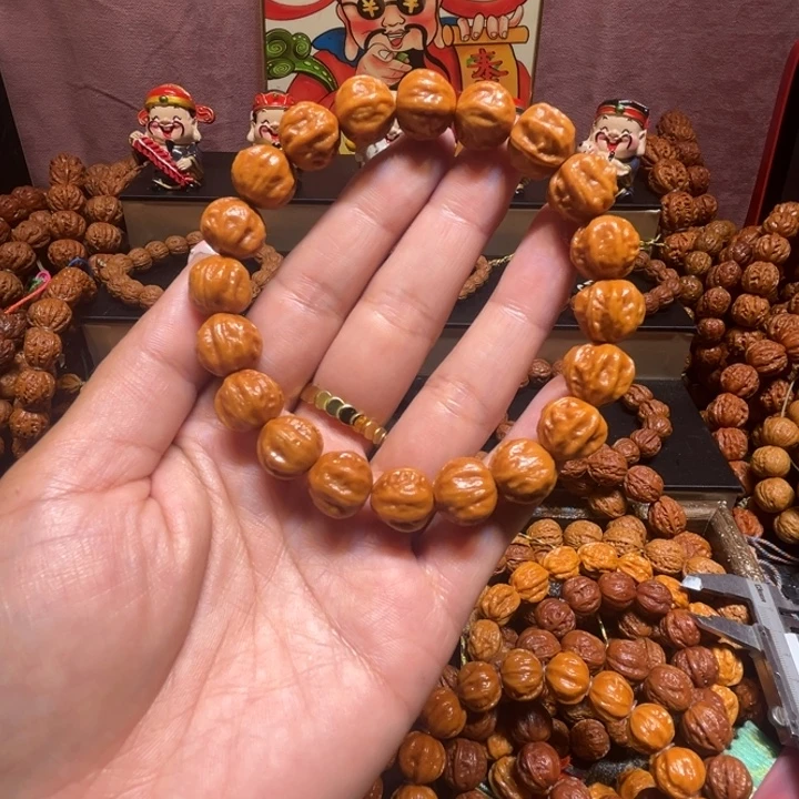 Z***手串文玩核桃精品