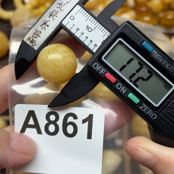 梦***梦蜜蜡未镶嵌裸石蜜蜡