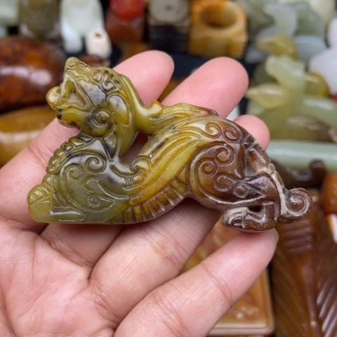 蛇纹石玉未镶嵌颈饰23