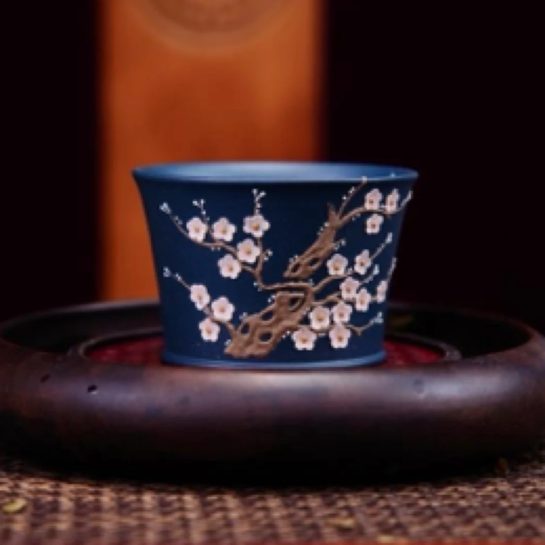 宜兴原矿紫砂 薄杯 梅花 苏门达腊青 堆绘