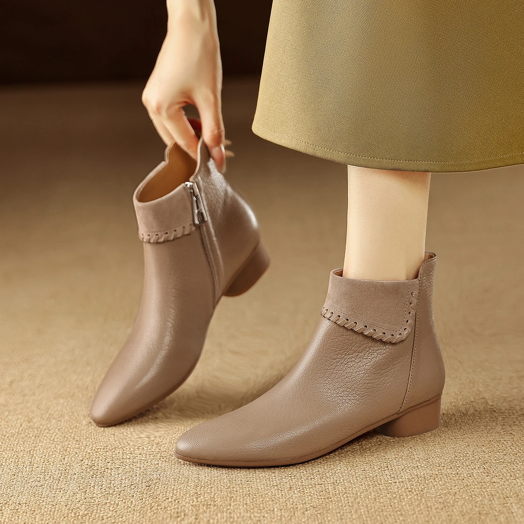 头层羊皮粗跟舒适短靴女 3cm大码软底秋冬简约时装靴真皮短筒靴子