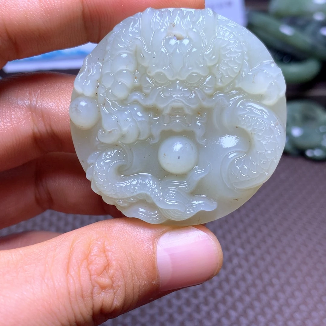 颈饰未镶嵌和田玉