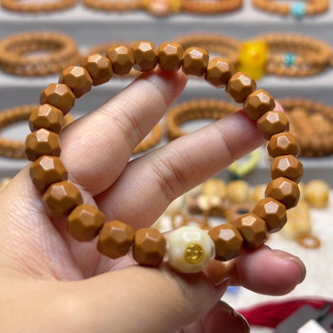 猴头核桃手串9.8魔方