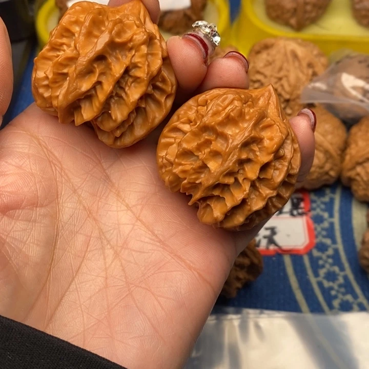 不***丶桃核吊坠曹大龙核桃