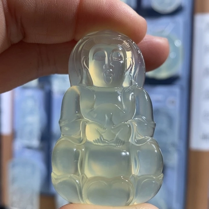 岫玉未镶嵌颈饰吊坠