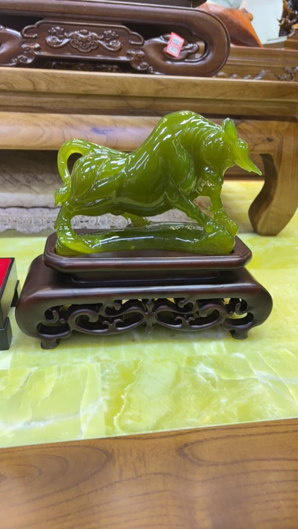 家居摆件，天然一体雕刻