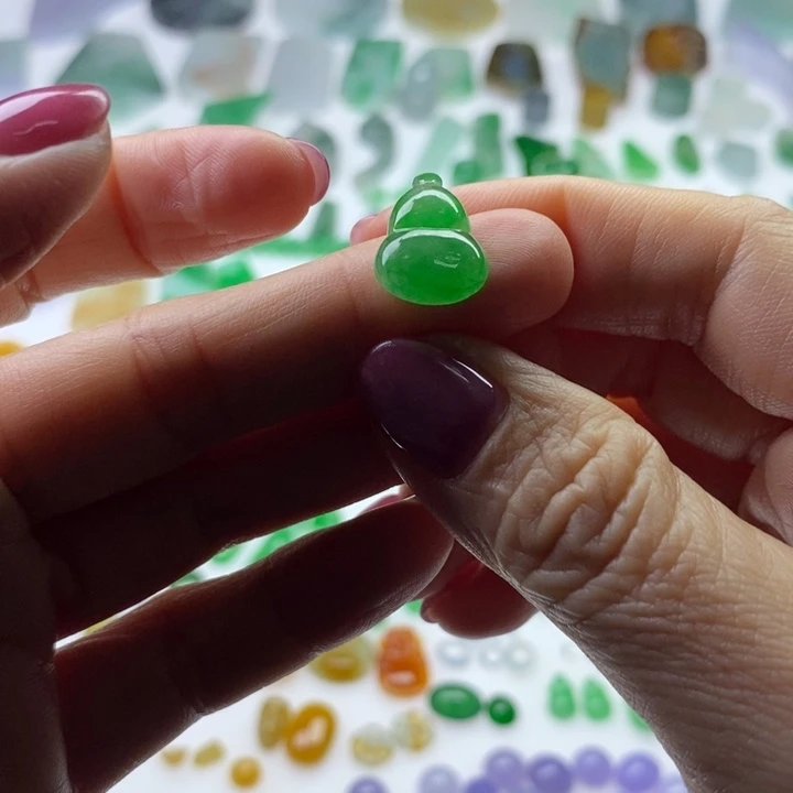 翡翠未镶嵌挂件天然翡翠