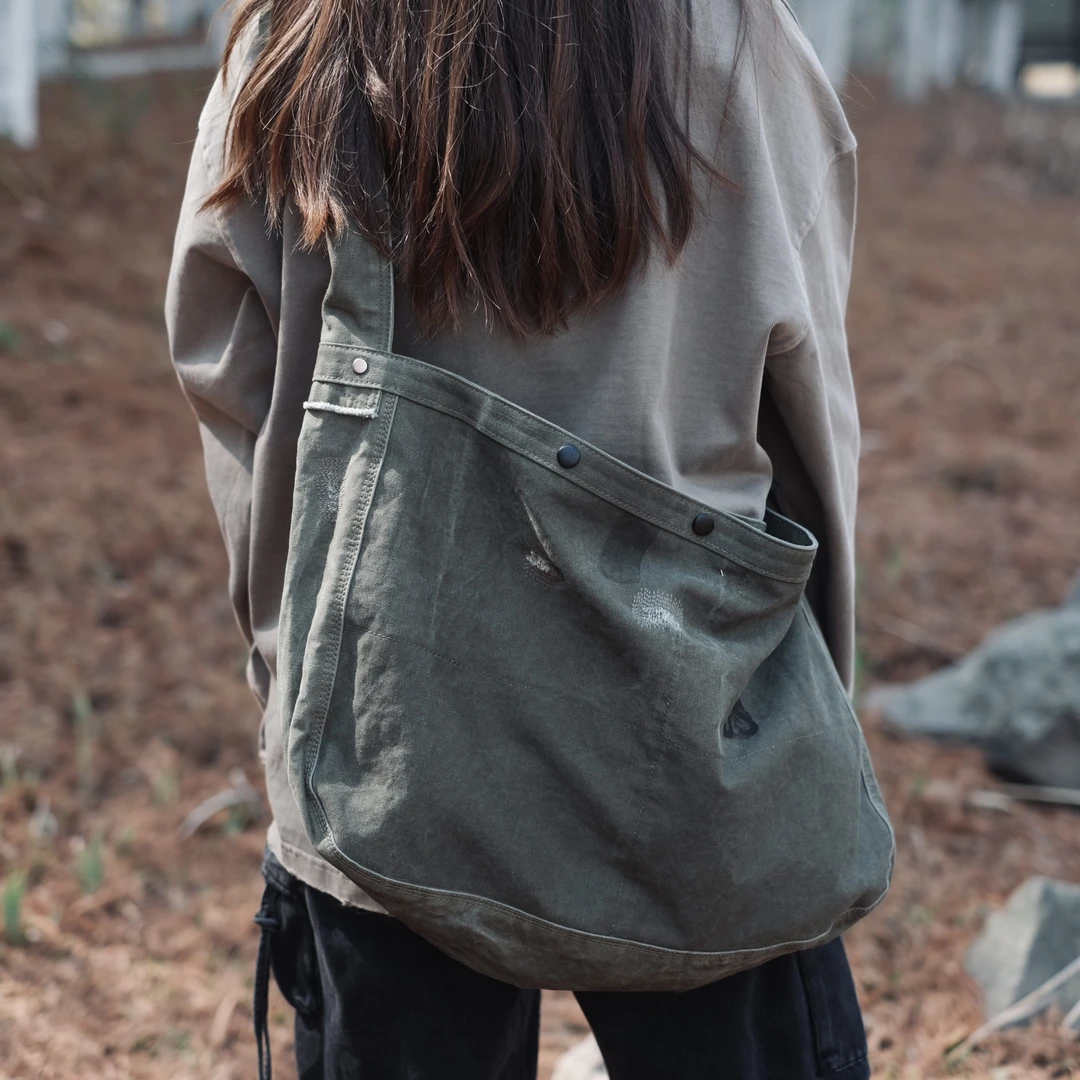 就是这种岁月旧感！高密帆布重水洗做旧报童包斜挎单肩包男女款