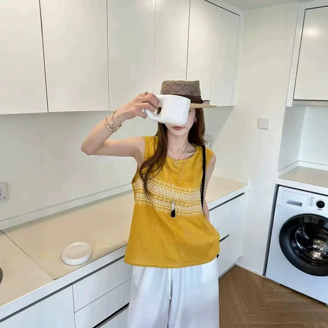 美美服饰店2251刺绣圆领无袖衬衫 宽松显瘦百搭