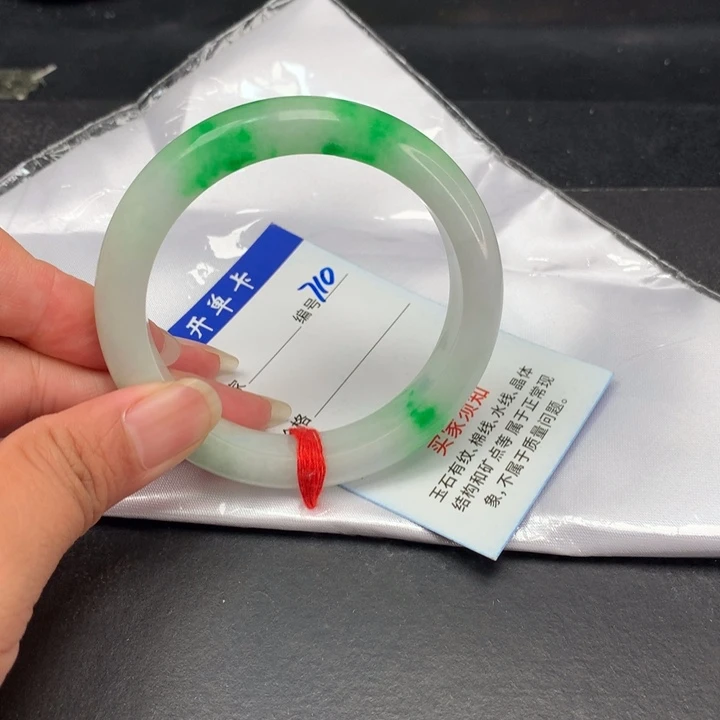 以实物为准岁哪个发哪个710