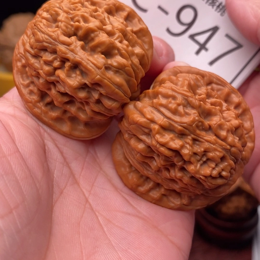 文玩核桃把件汉高楼42