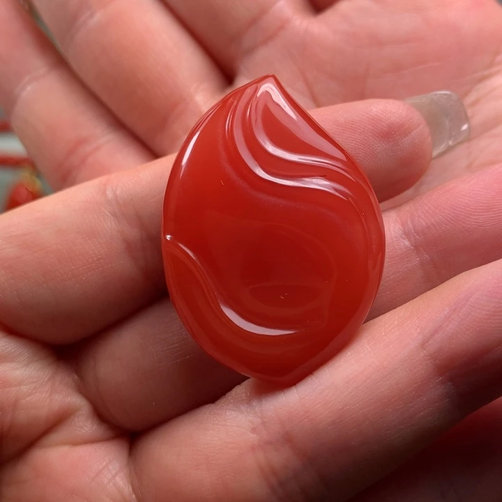 未镶嵌吊坠南红玛瑙