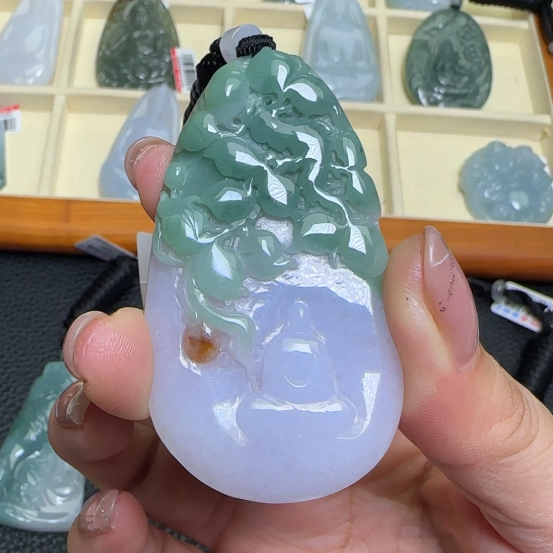 翡翠未镶嵌颈饰