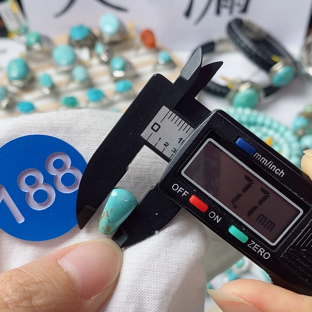 未镶嵌南红玛瑙珠宝奇石