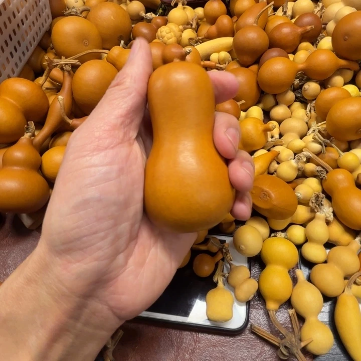 ?*嗯，新酒的一把本长葫芦新酒的