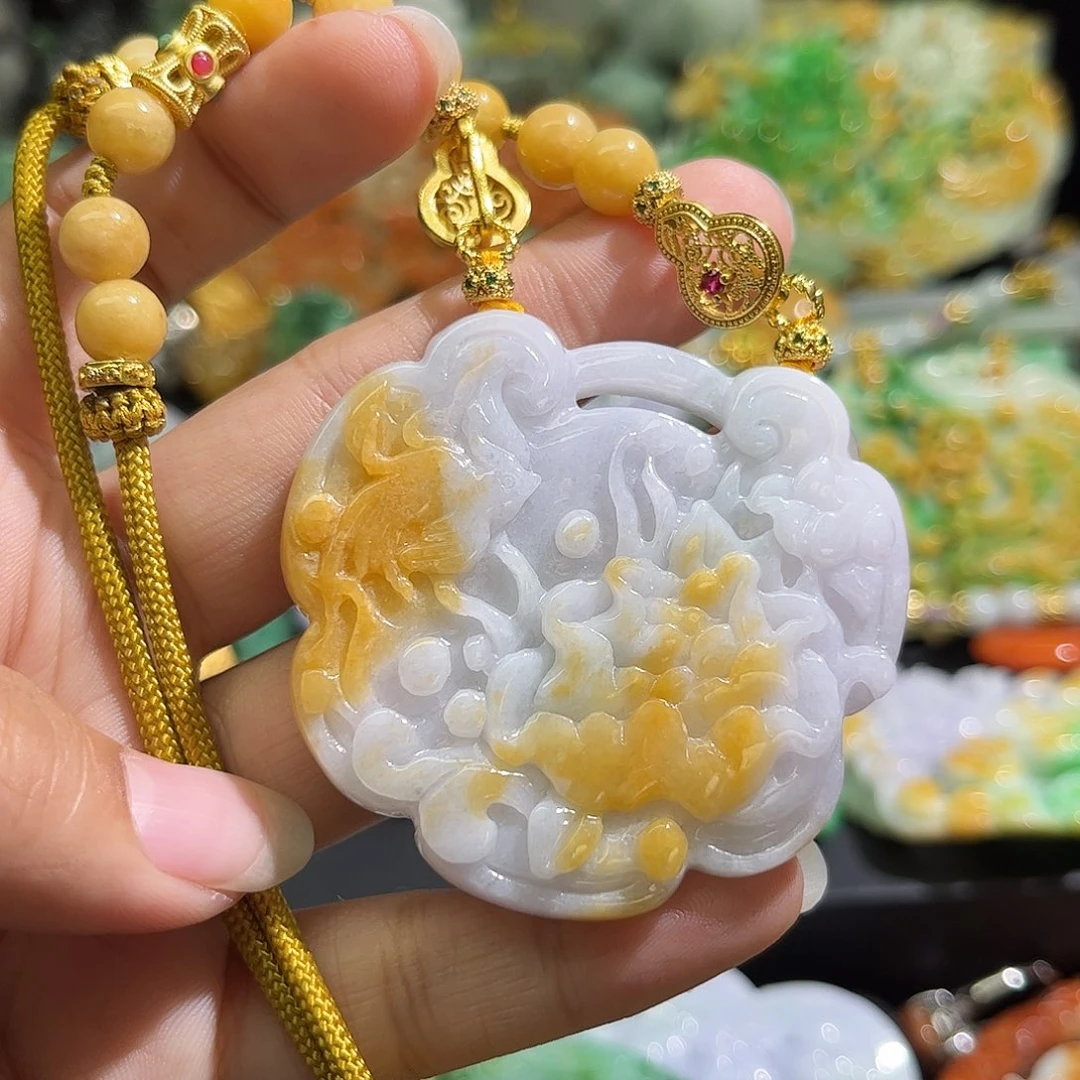 翡翠未镶嵌颈饰待编织