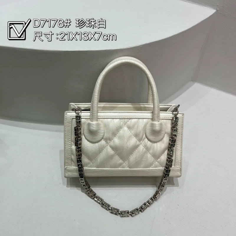 【RAIN·CUN】轻奢小香风链条手提小方包 ZT-D7178-珍珠白